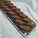 شیرینی تر کاکائویی لوزی
